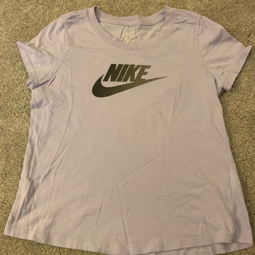 Girls Nike Purple T-shirt